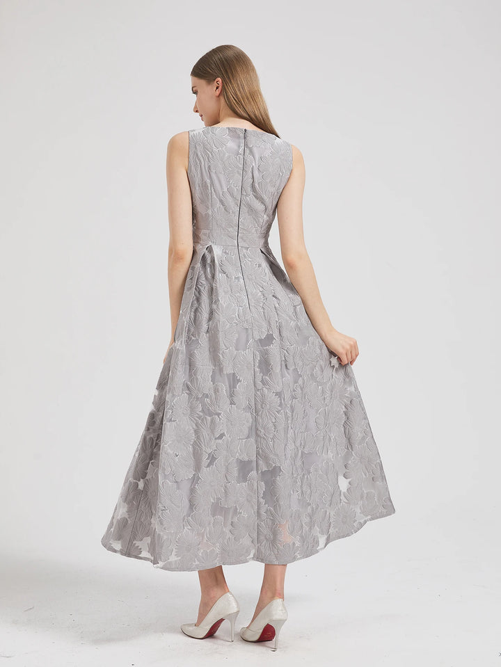 Robe de soirée moderne en organza brodé
