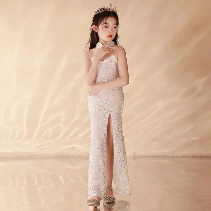 High-End Sequins Trail Girl&