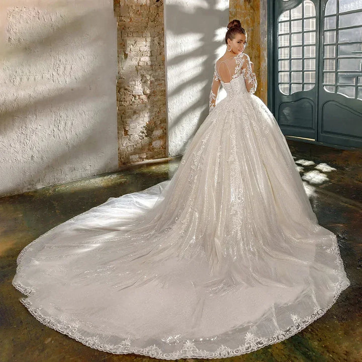 Luxury Soft Tulle Backless Bridal Gown