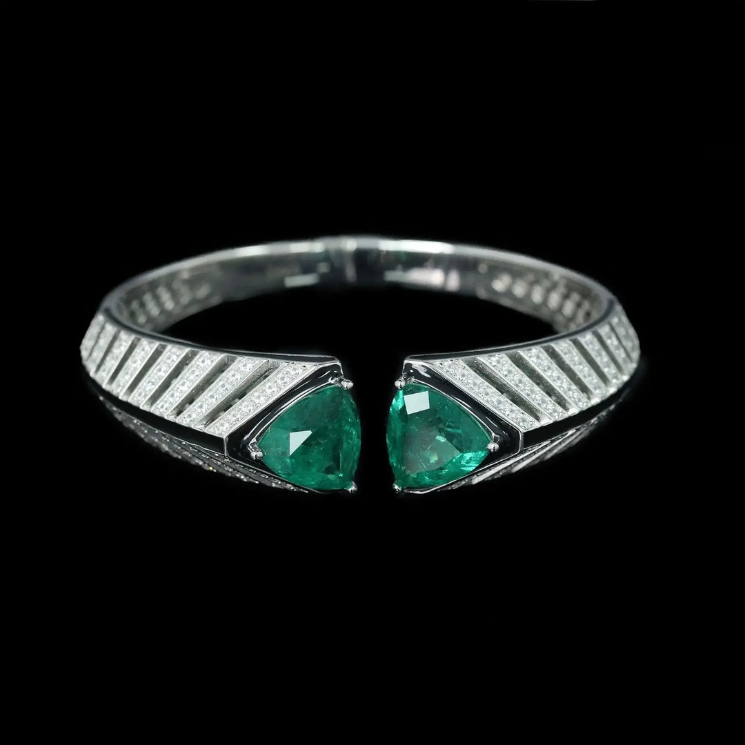 Synthetic Emerald Art Fashion Bangle
