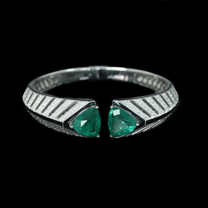 Synthetic Emerald Art Fashion Bangle