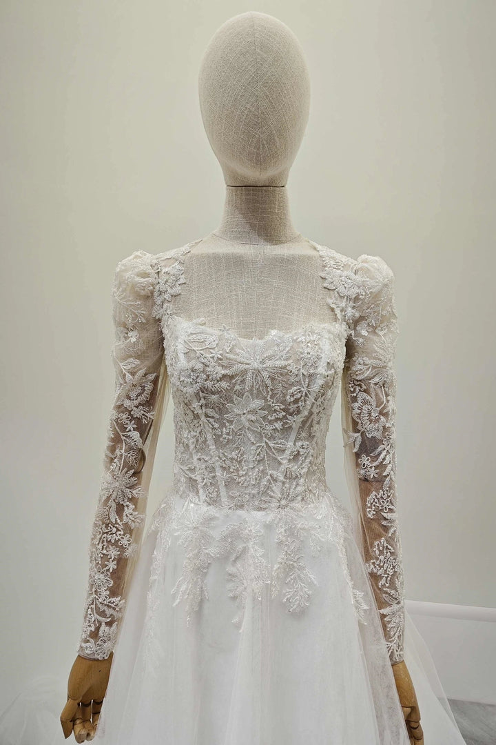 Sweet A-Line Lace Wedding Dress