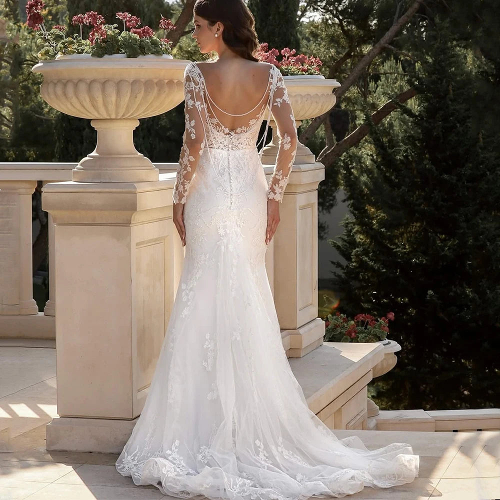 Glorious Tulle Appliques Wedding Dress