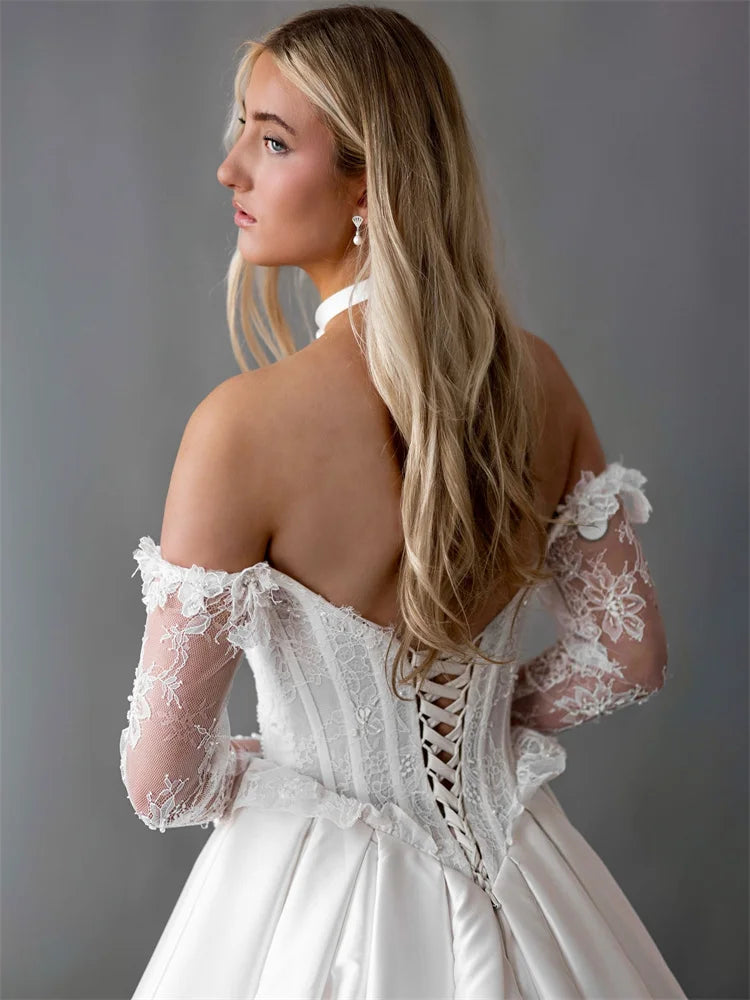 Delightful Lace-Up Back Wedding Dress
