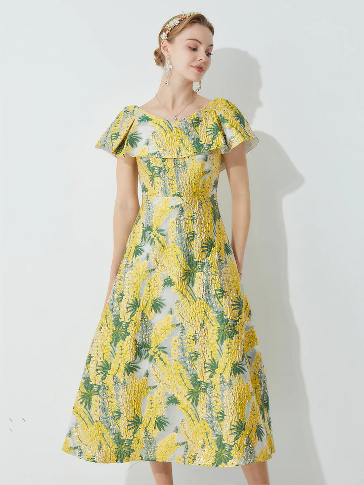 Stylish Waist-Cinching Cocktail Dress