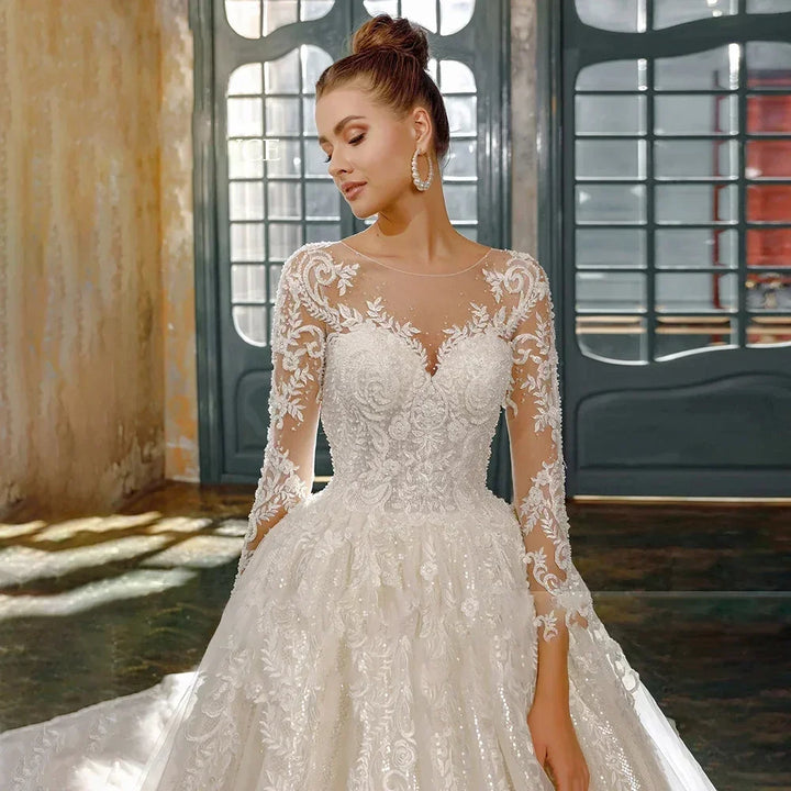 Luxury Soft Tulle Backless Bridal Gown