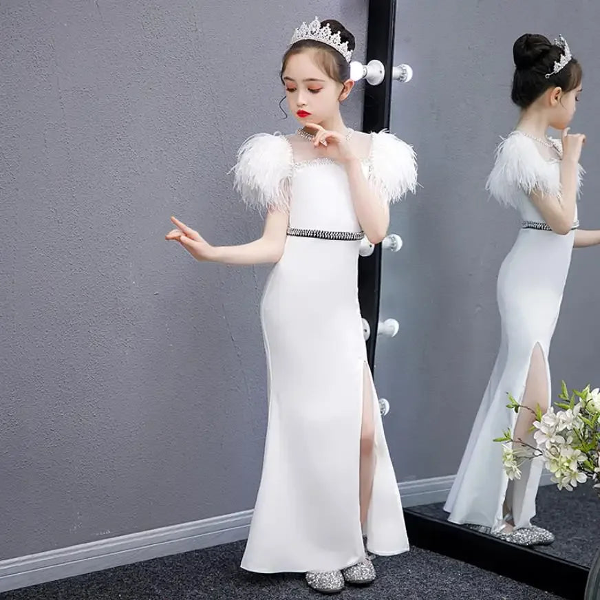 Beautiful Sleeveless Girl&