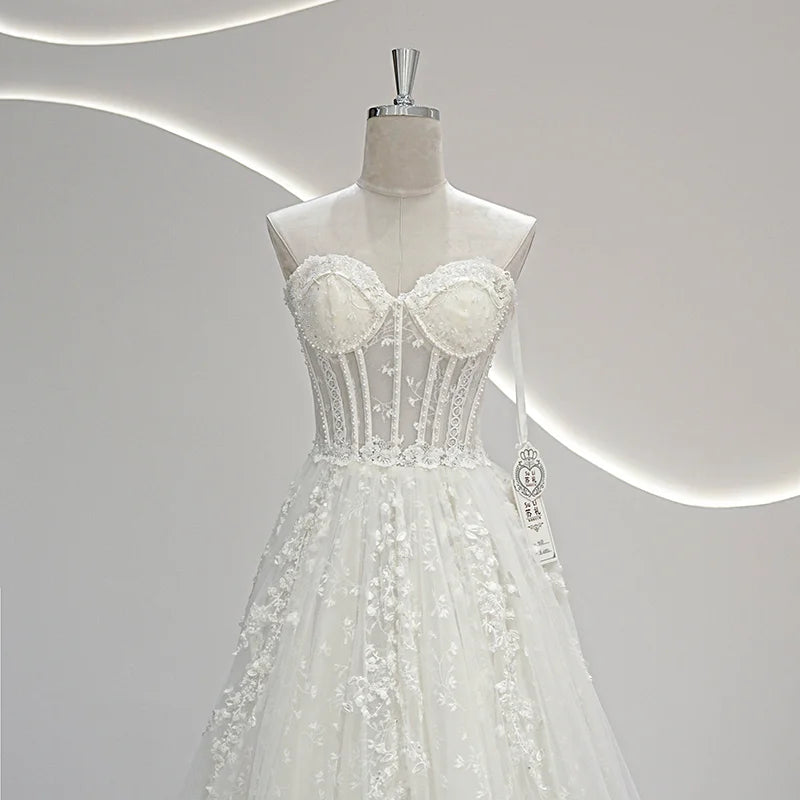 Romantic Sweetheart Neckline Wedding Dress