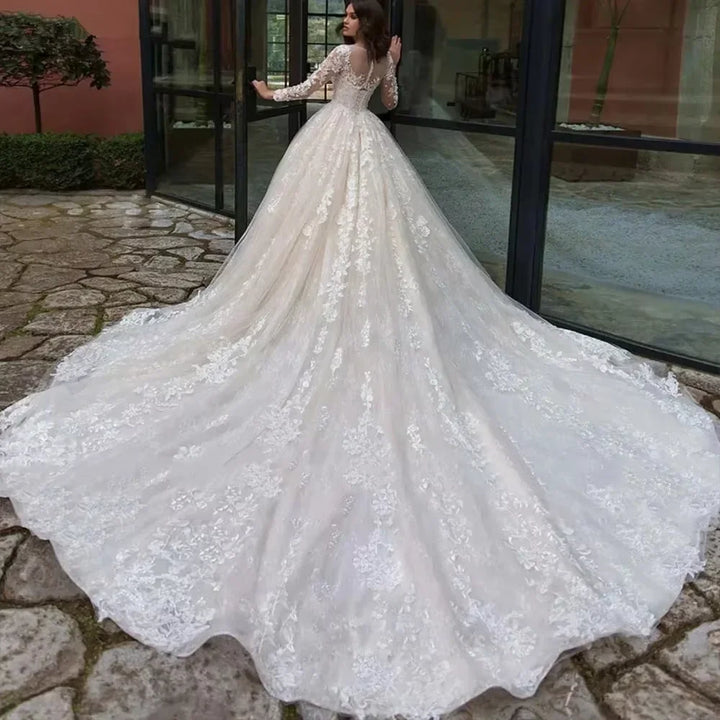 Romantic Flower Appliques Bridal Gown