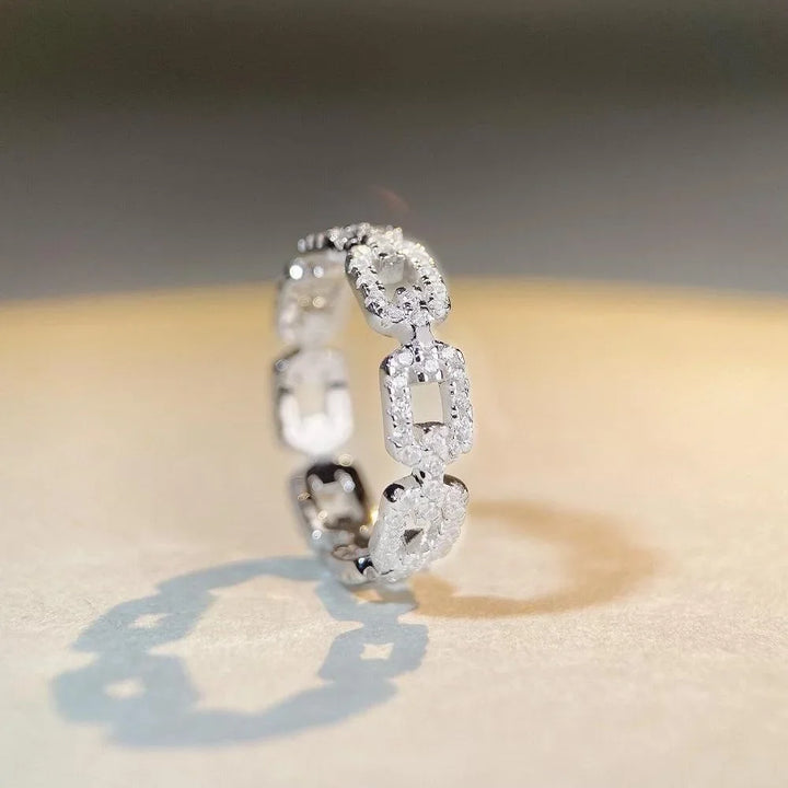 Exquisite Platinum Chain Ring