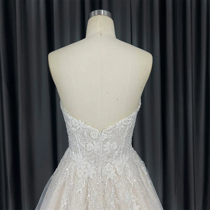 Robes de mariée exquises pour femmes, coupe trapèze, traîne, sexy, sans bretelles, sans manches, robes de mariée personnalisées