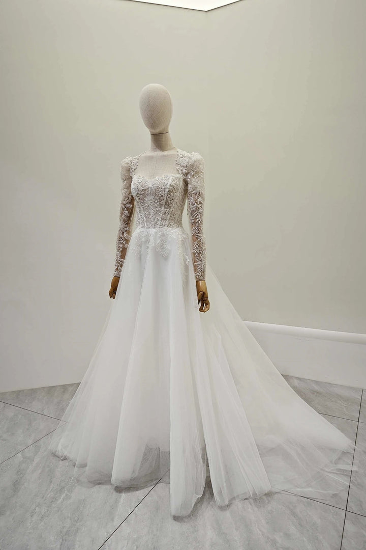 Sweet A-Line Lace Wedding Dress