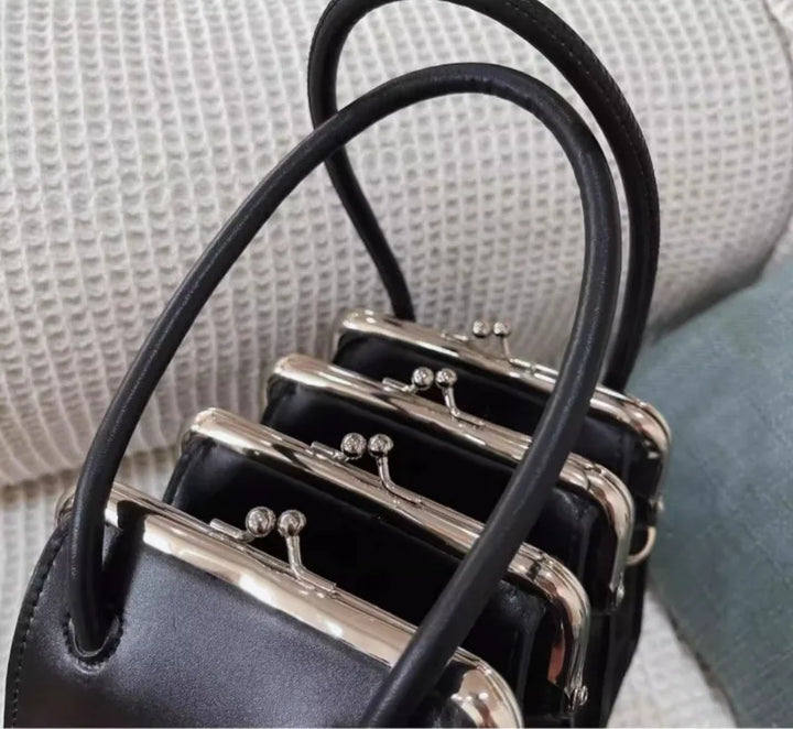 Trendy Multilayered Shoulder Bag