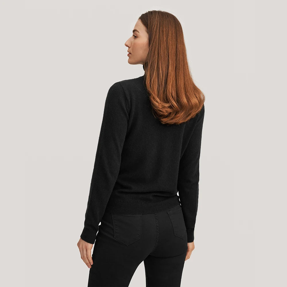 Essential Turtleneck Cashmere Sweater