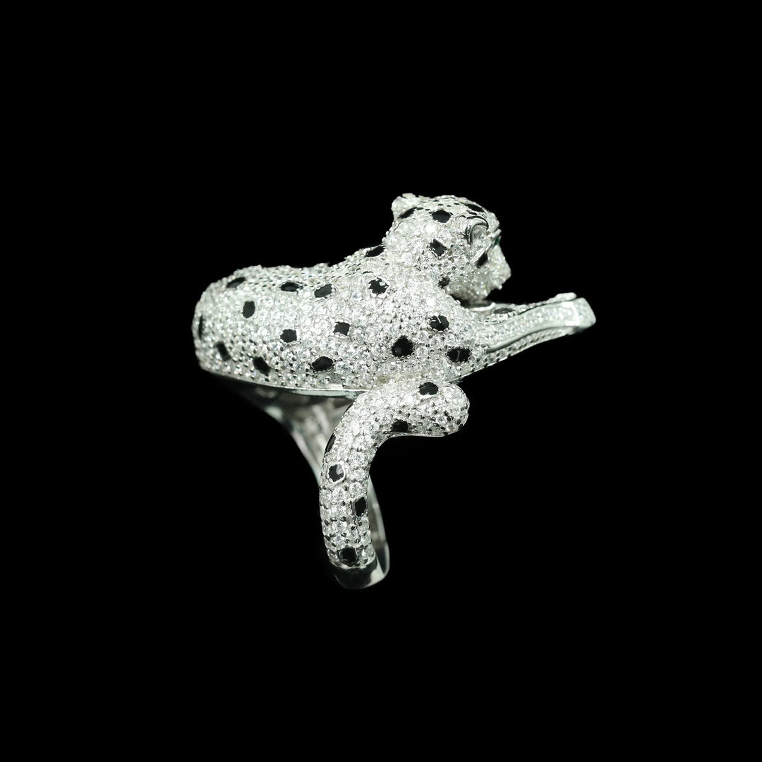 Stunning Panther Shaped Carbon Diamond Ring