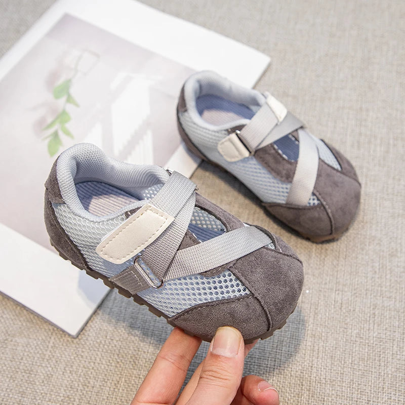 Trendy Hollow Mesh Baby Girl&