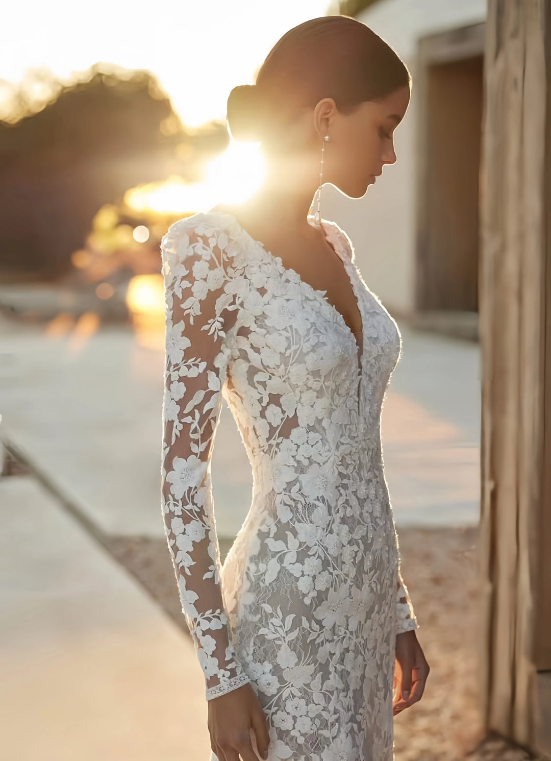 Stylish Semi-transparent long-sleeved Bridal Dress