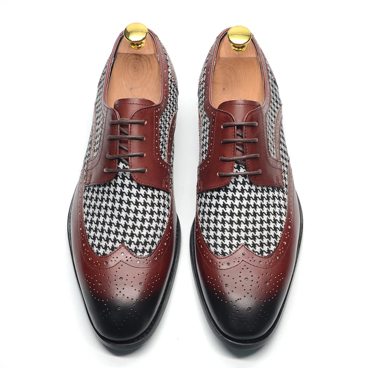 Elegant Brogue Carving Leather Shoes