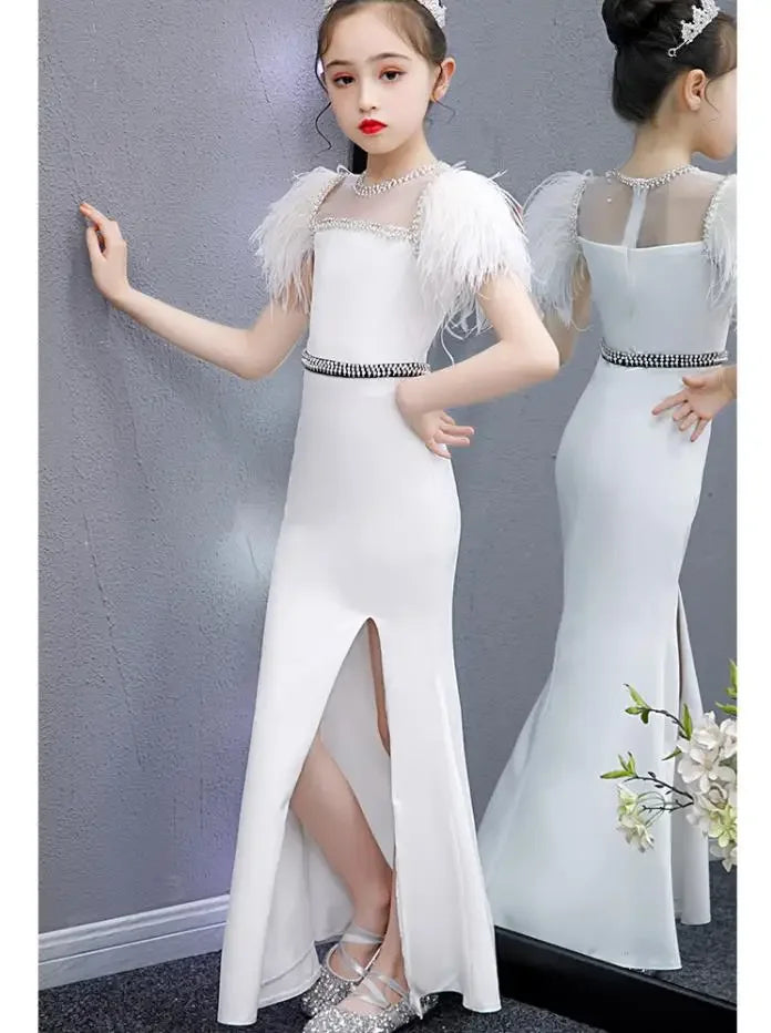 Beautiful Sleeveless Girl&