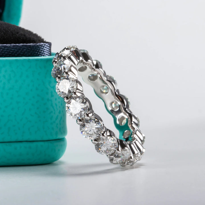 Elegant Moissanite Silver Ring