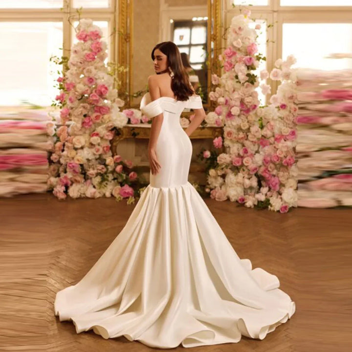 Graceful Mermaid Wedding Dress