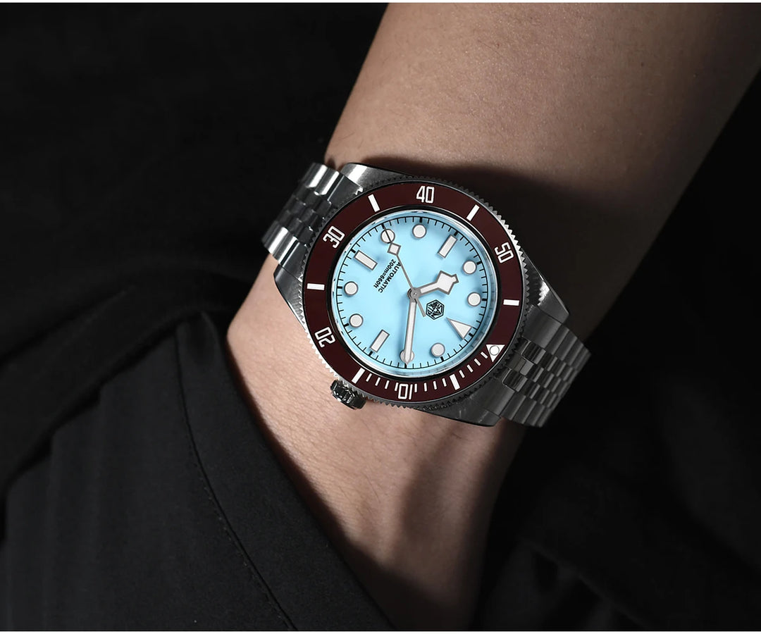Classic Enamel Dial Automatic Diver Watch