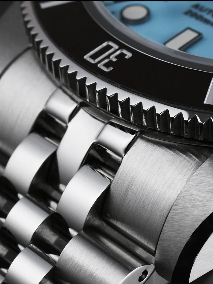 Classic Enamel Dial Automatic Diver Watch