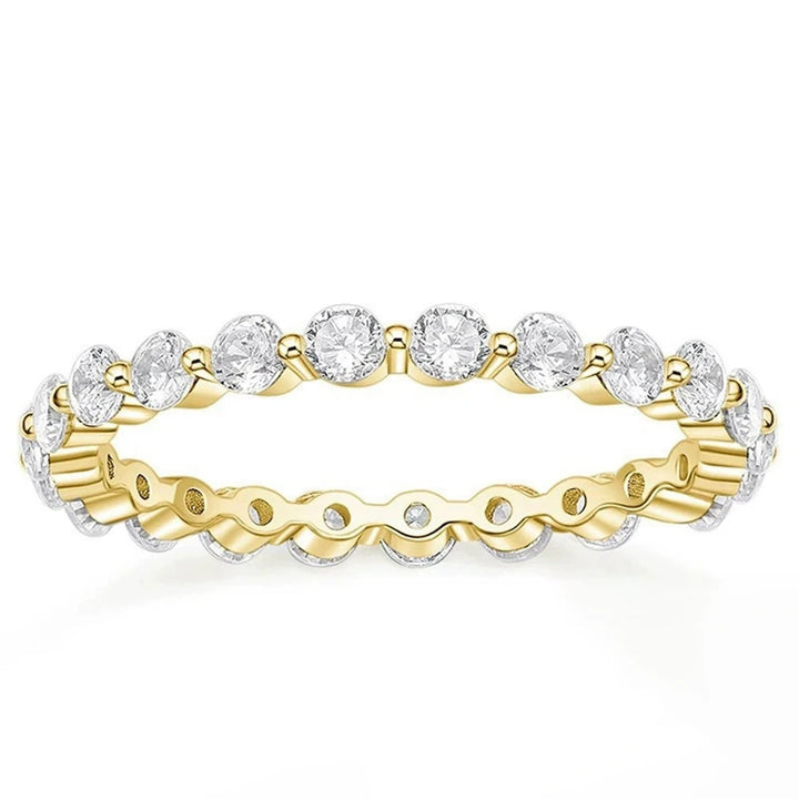 Sparkling Sapphire Round Cut Ring