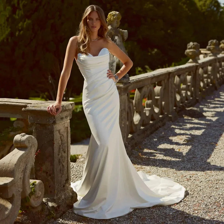 Graceful Detachable Train Wedding Dress