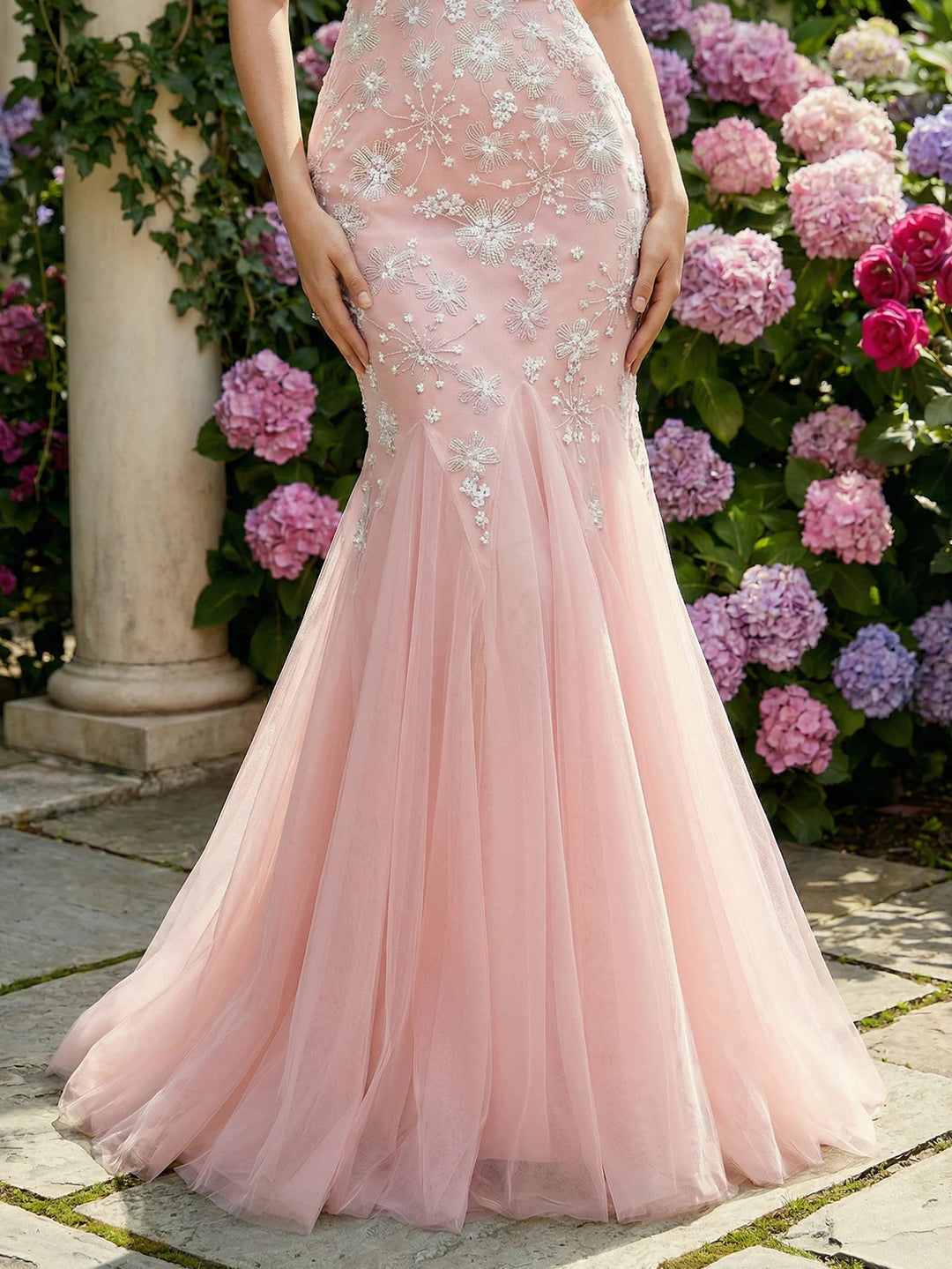 Alluring Tulle Floral Lace Evening Gown