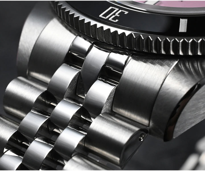 Classic Enamel Dial Automatic Diver Watch