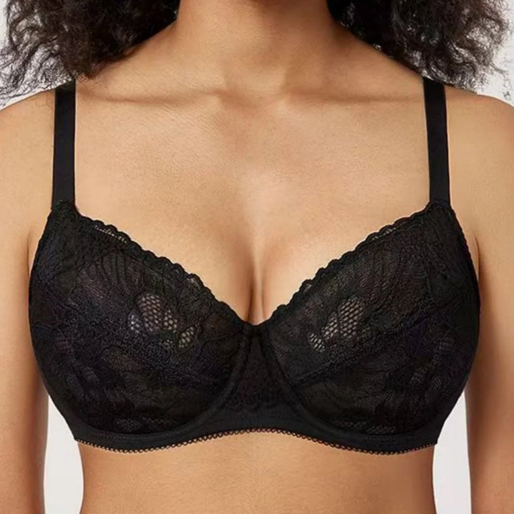 Black plus size underwire lace bra with scalloped V-neck trim