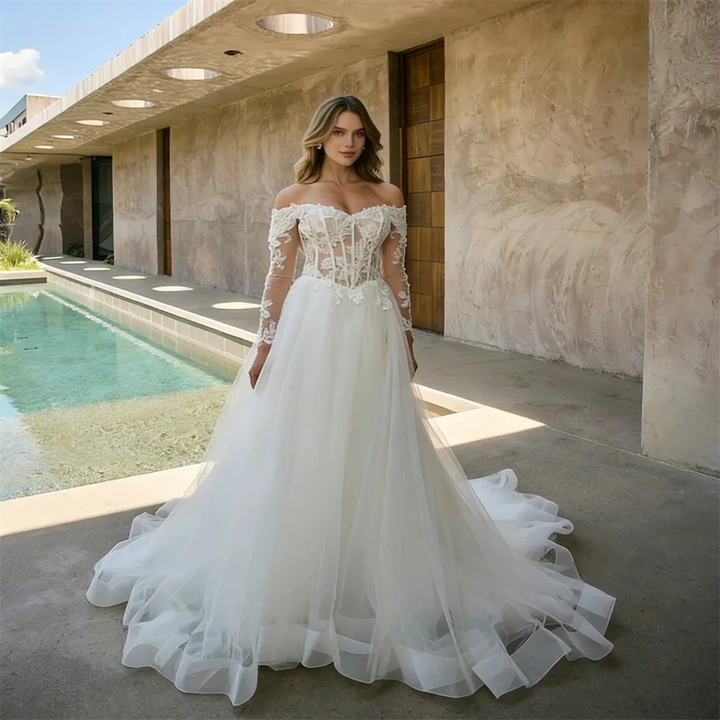 Lovely Sweetheart Neckline Bridal Dress