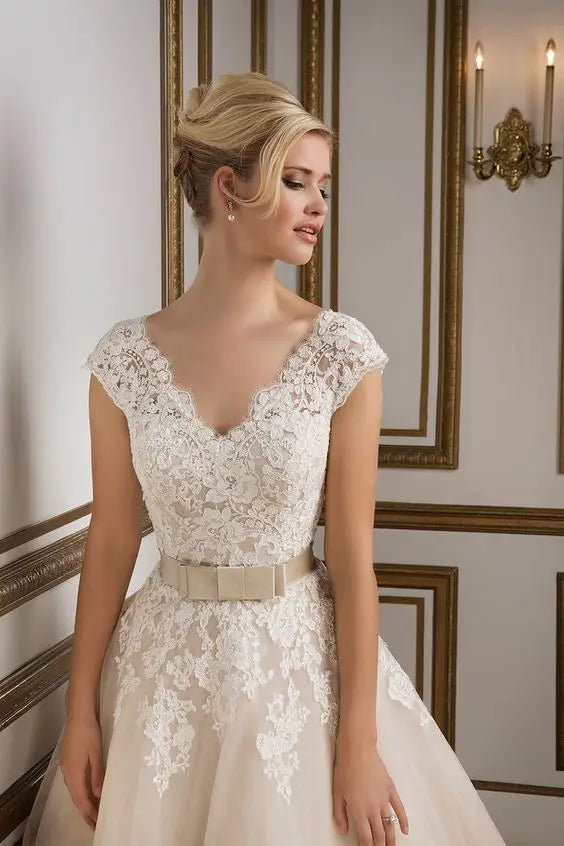 Elegant Cap Sleeve Short Wedding Dress