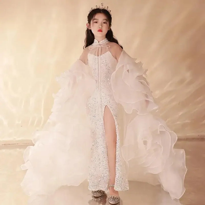 High-End Sequins Trail Girl&