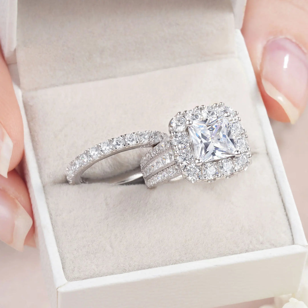Elegant White Cubic Zircon Ring