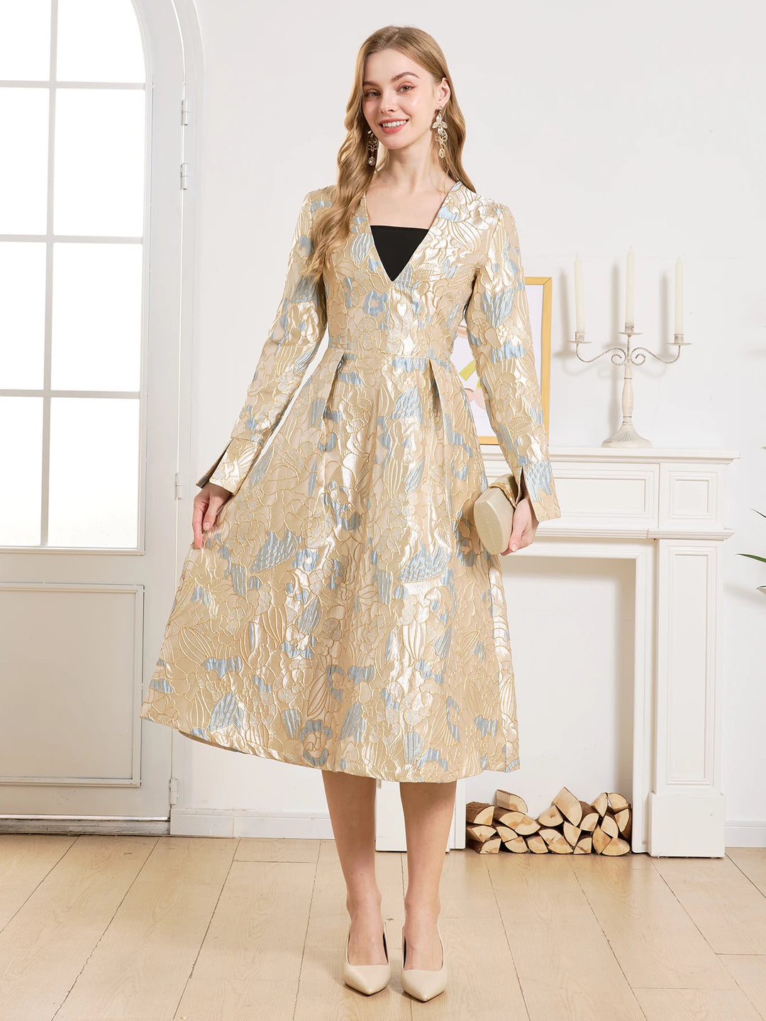 Hochwertiges besticktes Midikleid