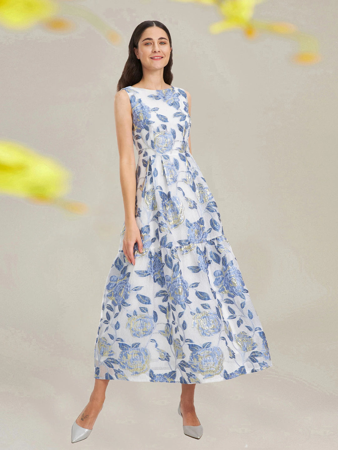Luxury 3D Gold Thread Jacquard Gown