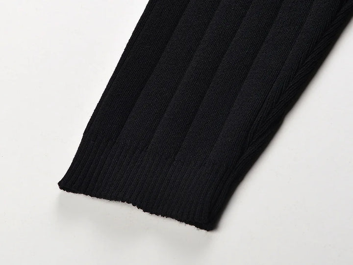 Stylish Chain Buckle Knitted Sweater