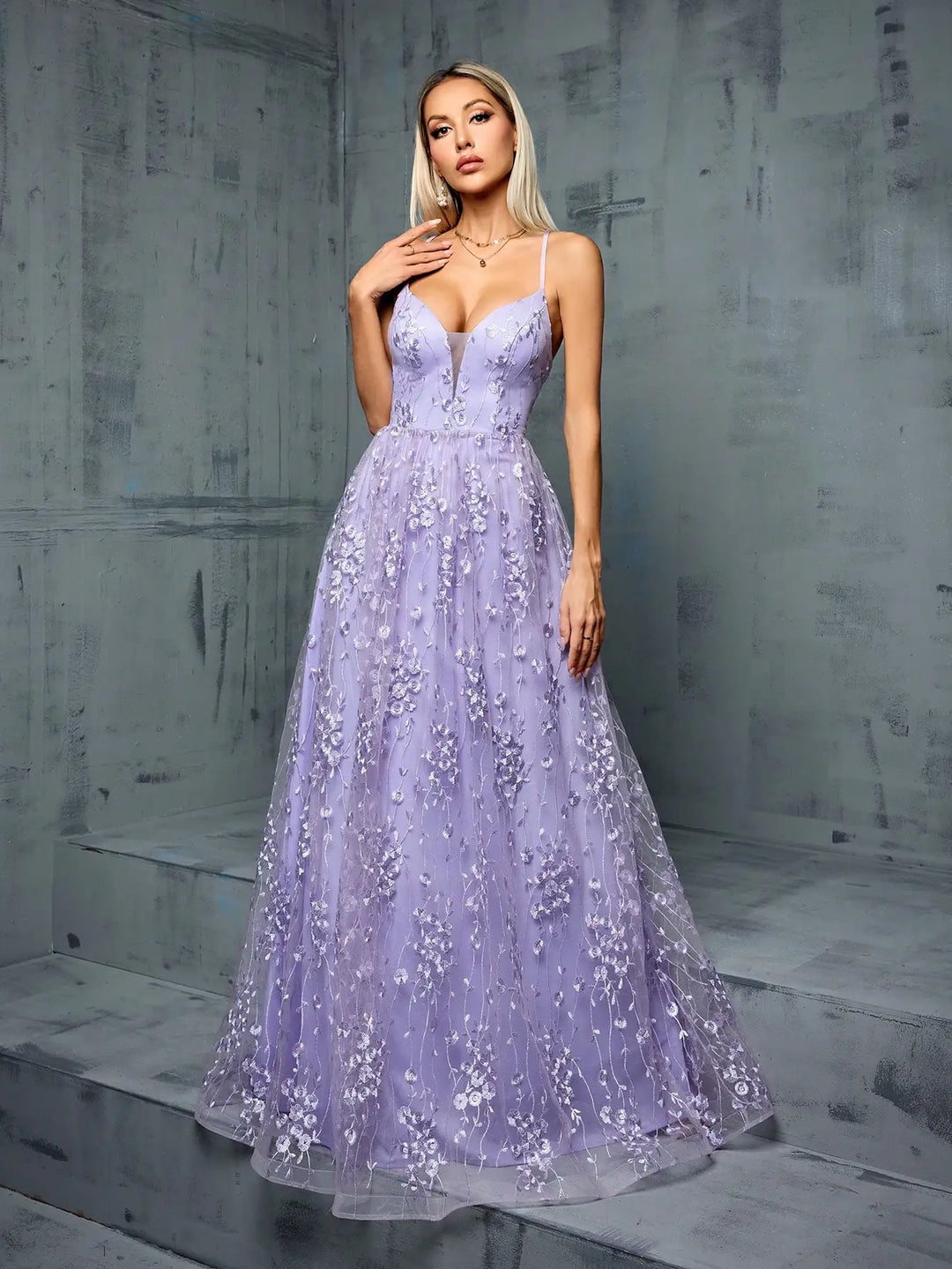 Modish V-Neck Evening Ball Gown