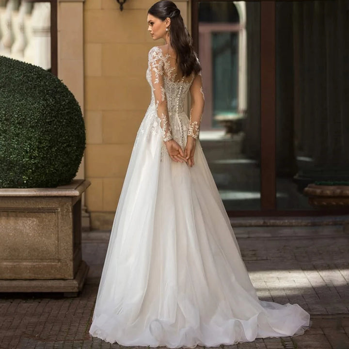 Lovely Appliqued Scoop Neck Wedding Dress
