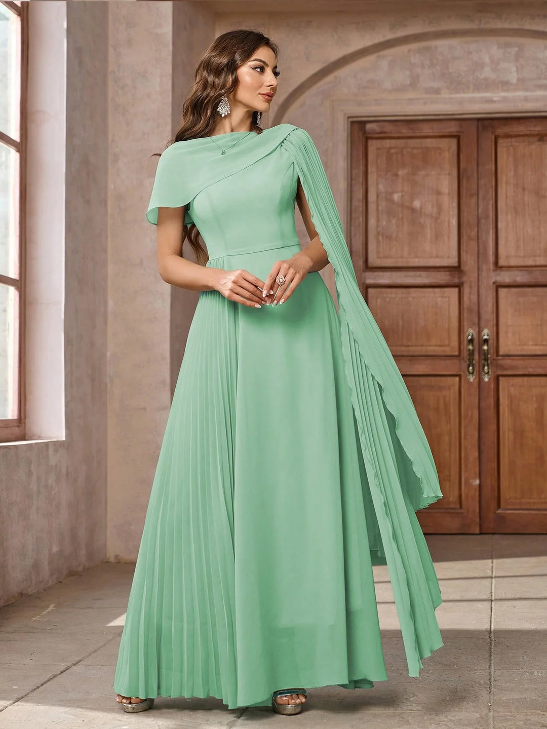 Attractive Floor-Length Chiffon Dress