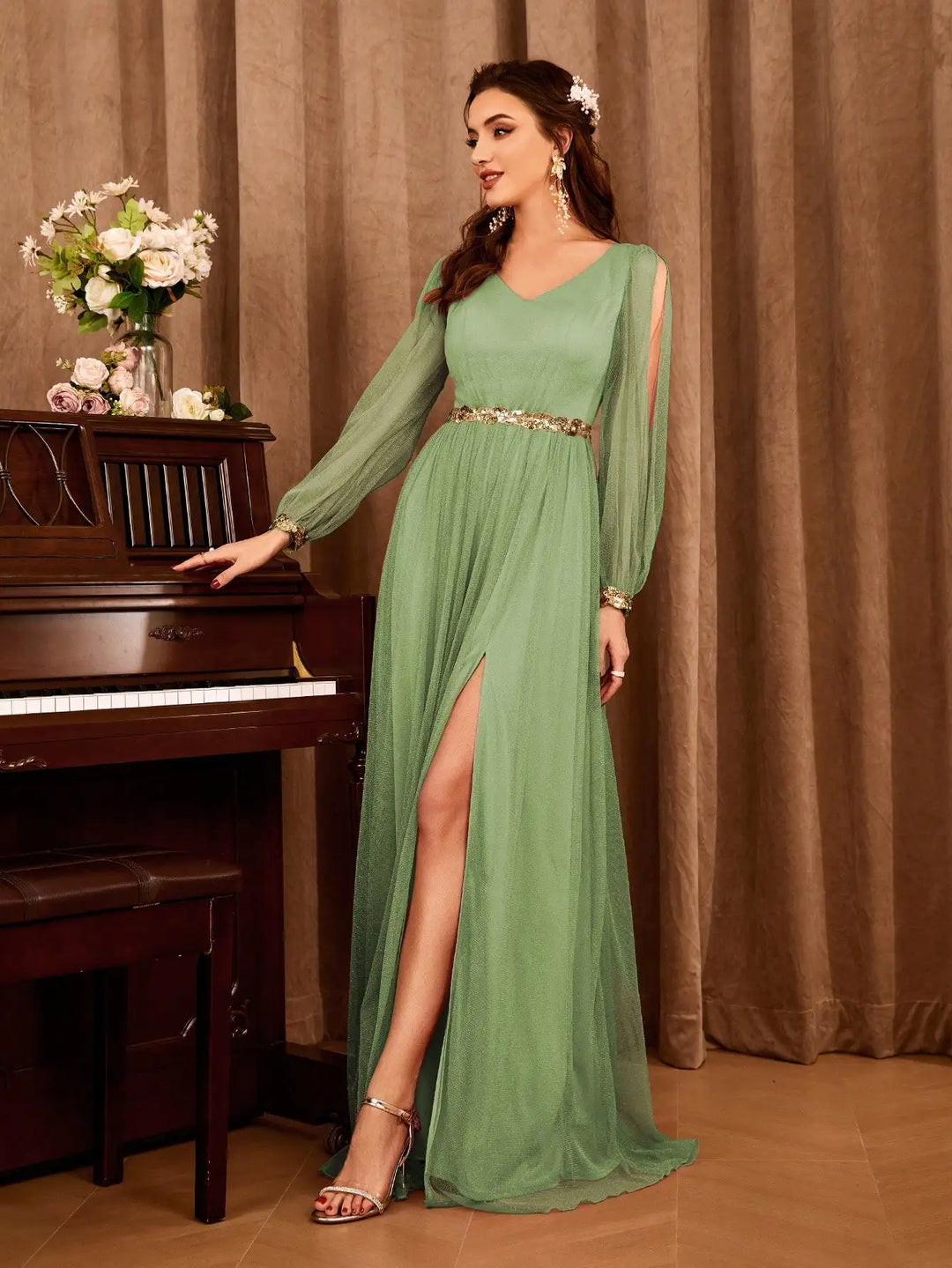 Effective Gauze Applique Evening Dress