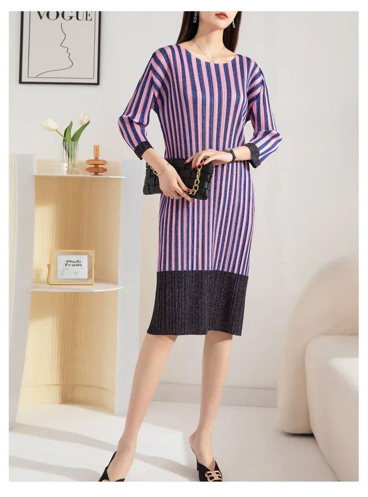 Contrast Color Mid-Length Pleated Dress