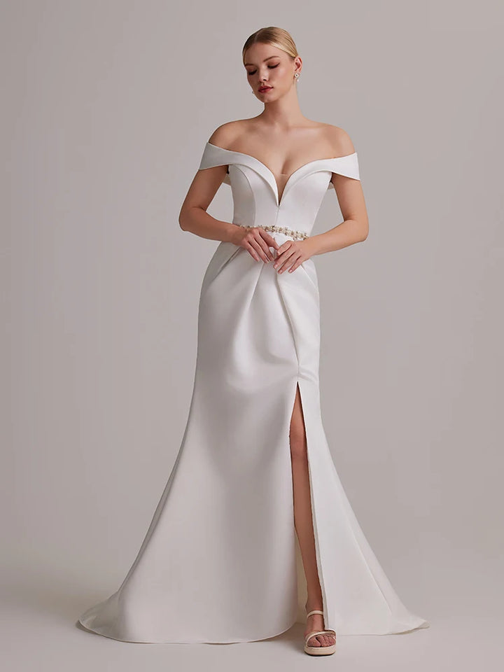 Luxurious Deep V-neck Women's Wedding Dress