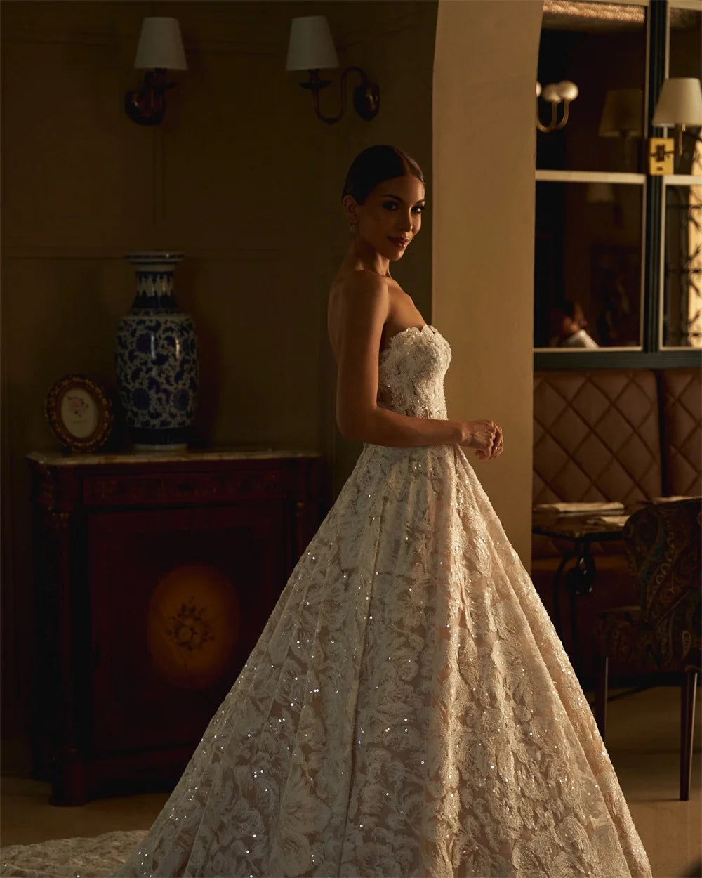 Luxury Glitter Sweetheart Neck Wedding Dress