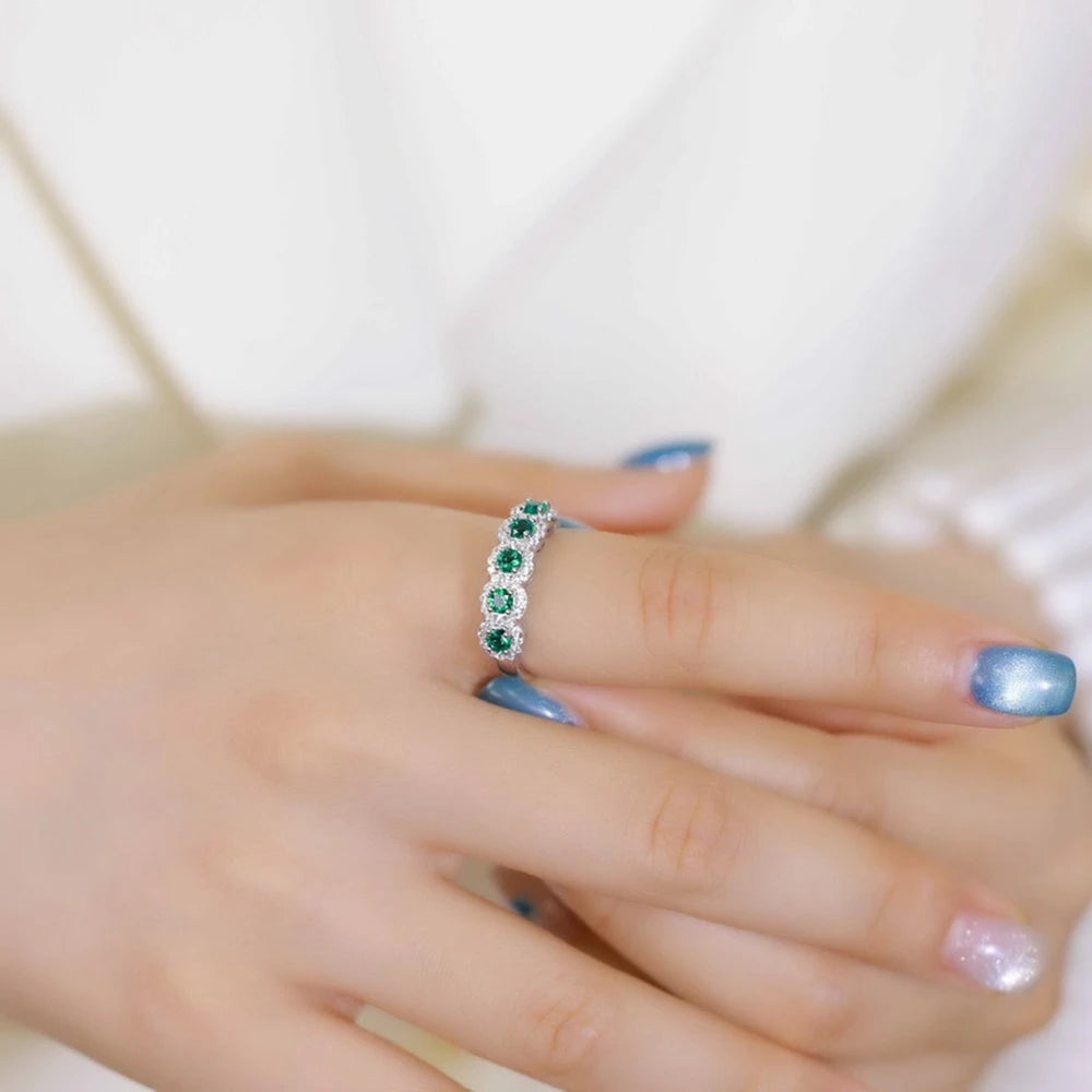 Stunning Emerald Row Fine Ring