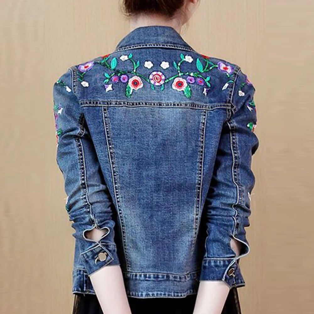 Tasteful Embroidered Short Denim Jacket