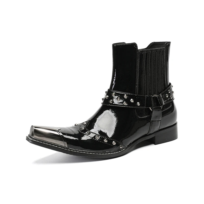 Black patent leather boot with studded details on a white background, featuring the brand 'Batzuzhi'.