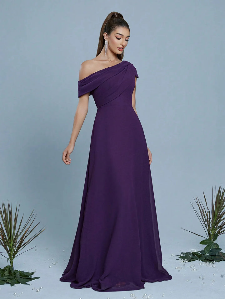 Lovely One-Shoulder Bridesmaids Gown